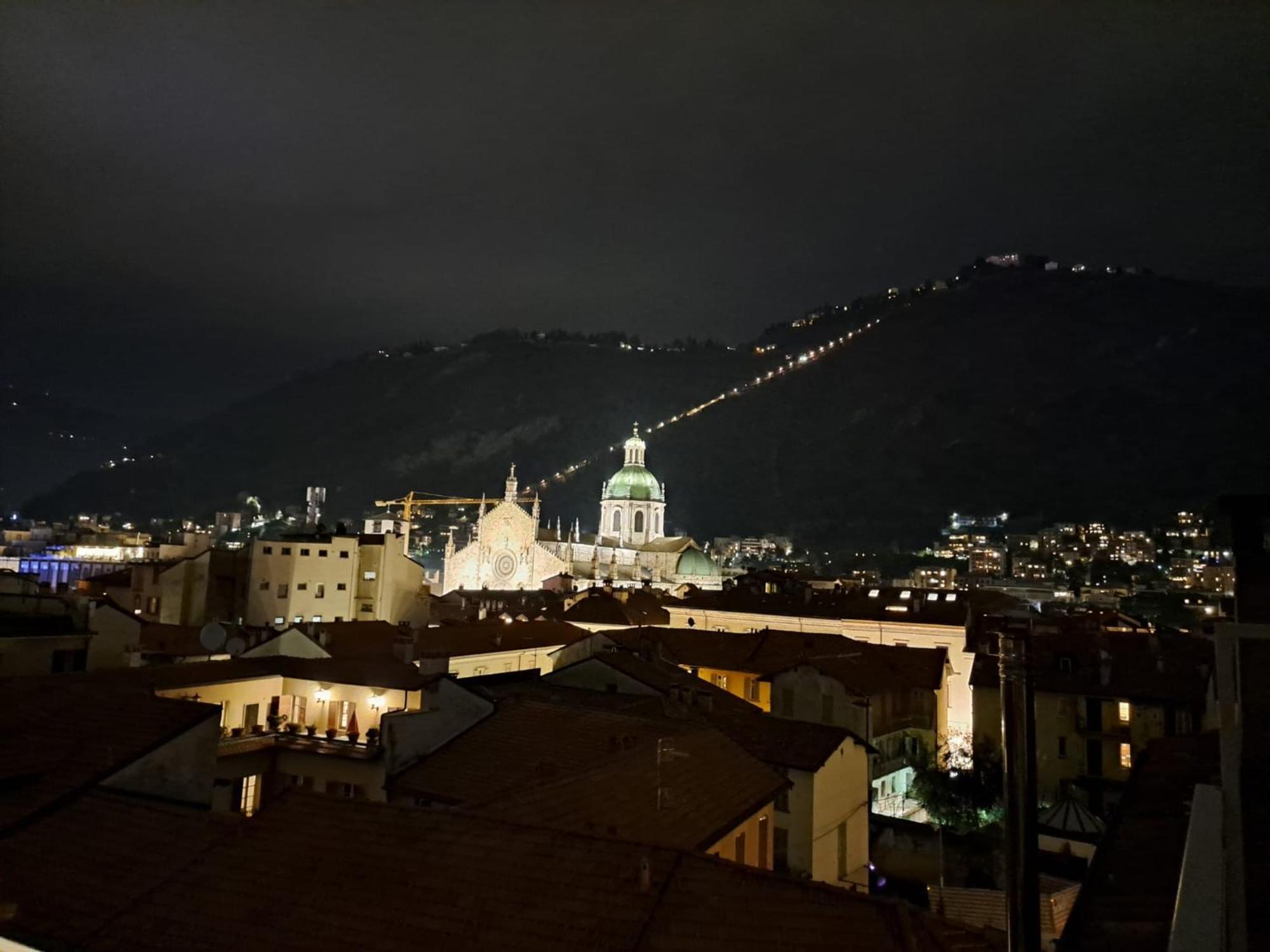 Bonanomi Como By Quokka 360 - Terrace Duomo View Apartment Exterior photo